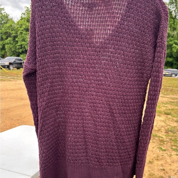 Women's V-Neck Knit Sweater - Purple - Picture 5 of 6